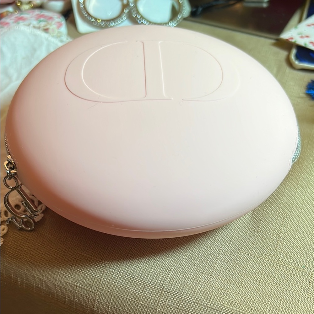 Dior Soft Pink Oval Case